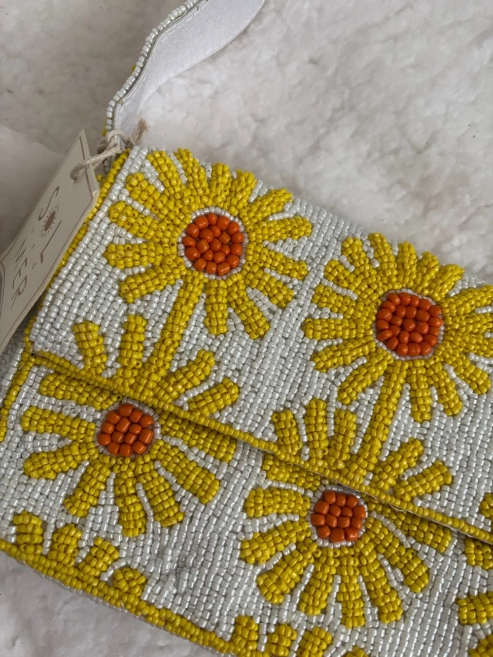 Solmer Beaded Daisy Shoulder Bag - Picture 9 of 9